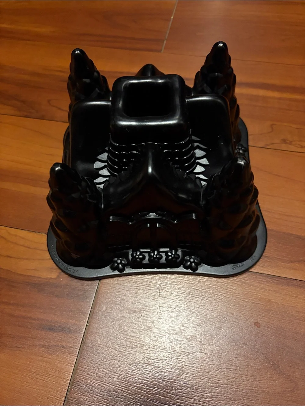 Nordic Ware Fairytale Cottage Black Bundt Cake Pan 10 Cups